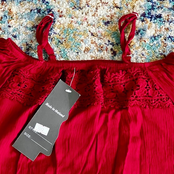 Off Shoulder Top - Picture 2 of 3